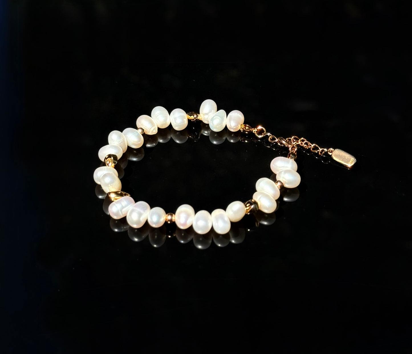 Vintage Gold Freshwater Pearl Bracelet in S925 Silver Pebble Pendant