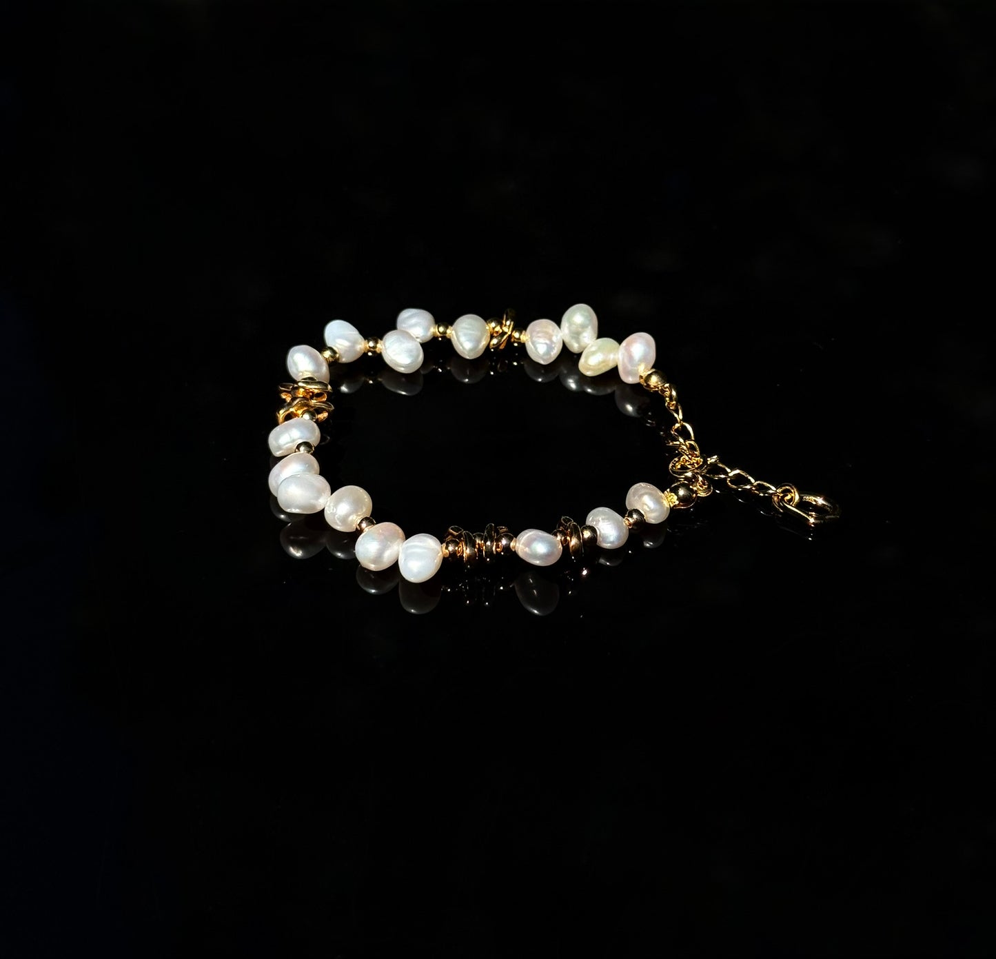 Vintage Gold Freshwater Pearl Bracelet in S925 Silver Waterdrop Pendant
