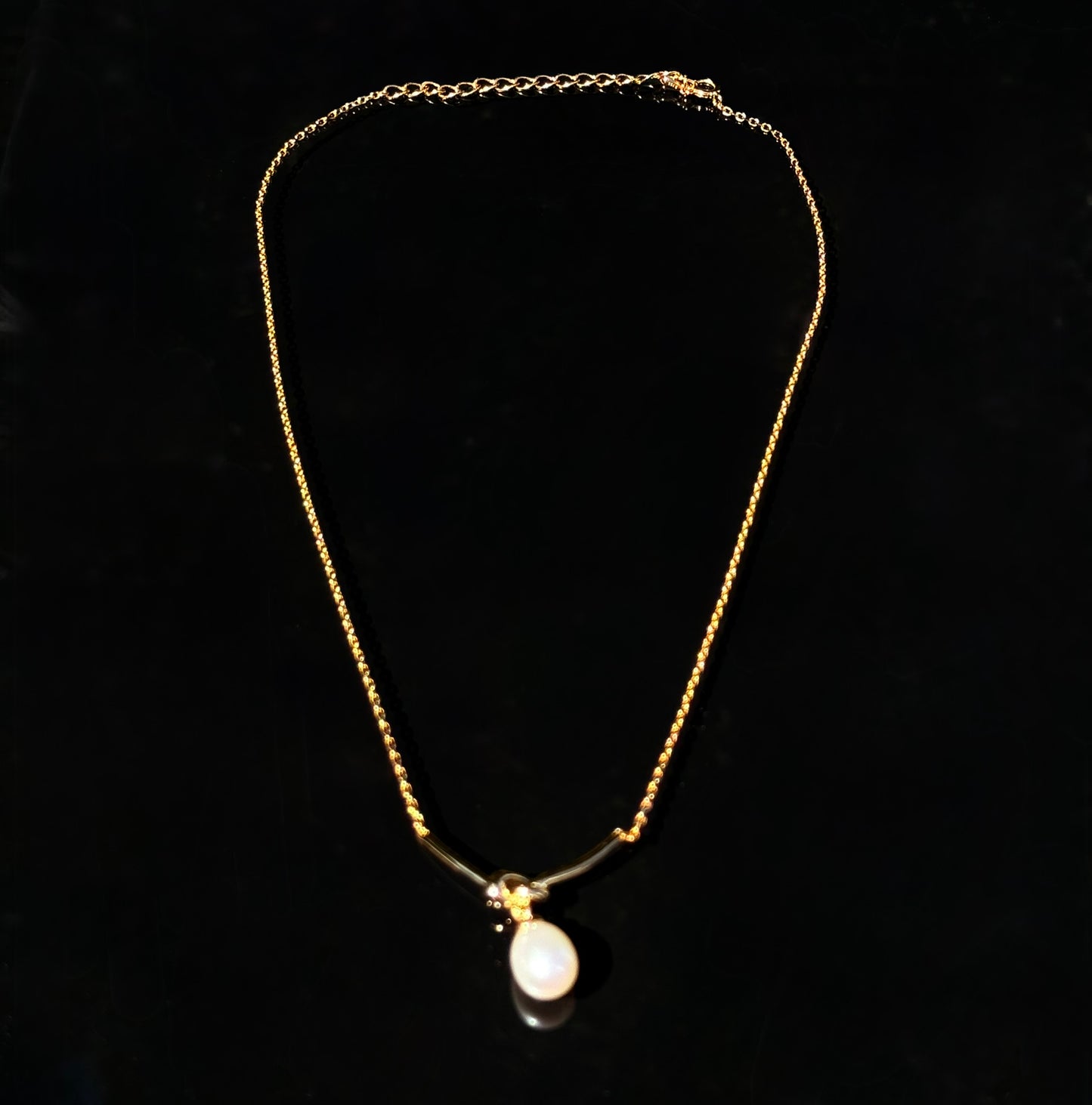 S925 Sterling Silver Lunar Glow Knot Freshwater Pearl Necklace
