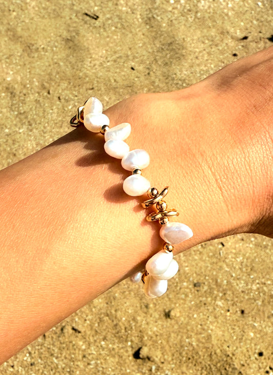 Vintage Gold Freshwater Pearl Bracelet in S925 Silver Waterdrop Pendant