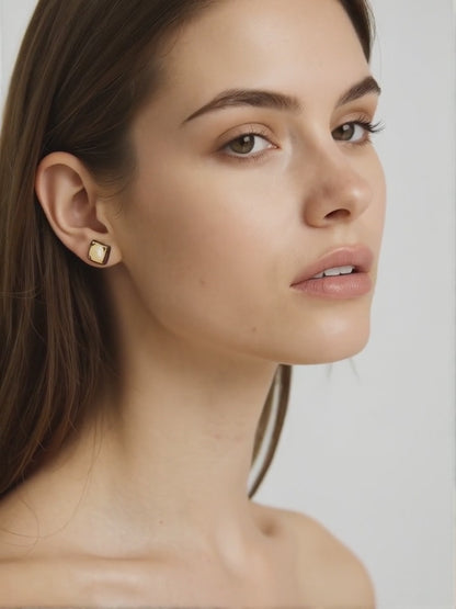 S925 Sterling Geometric Freshwater Pearl Studs
